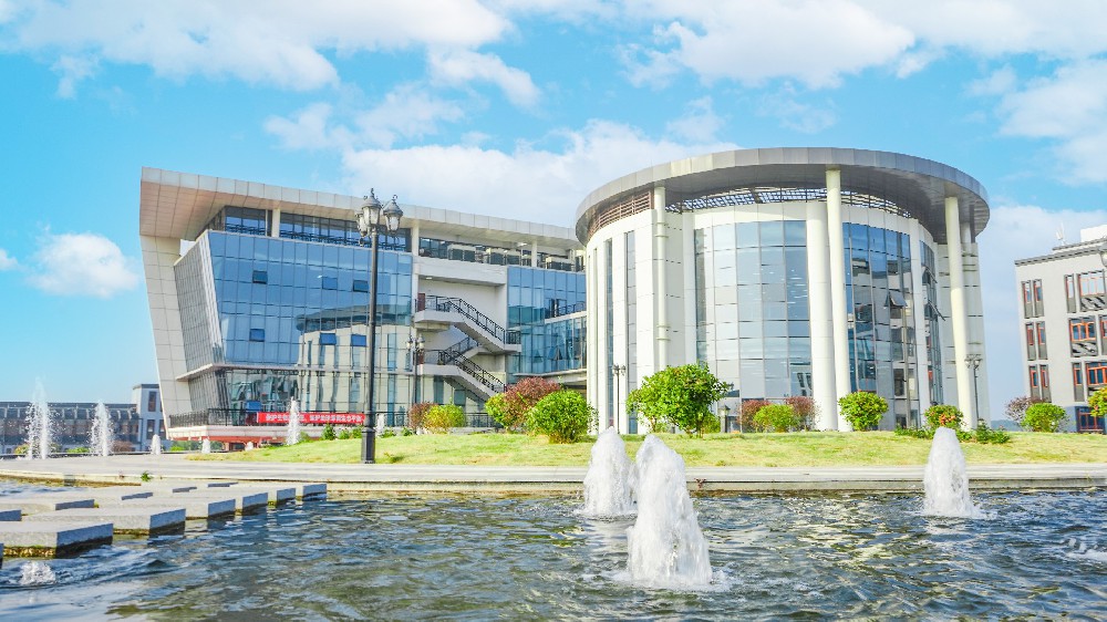 德阳农业科技职业学院